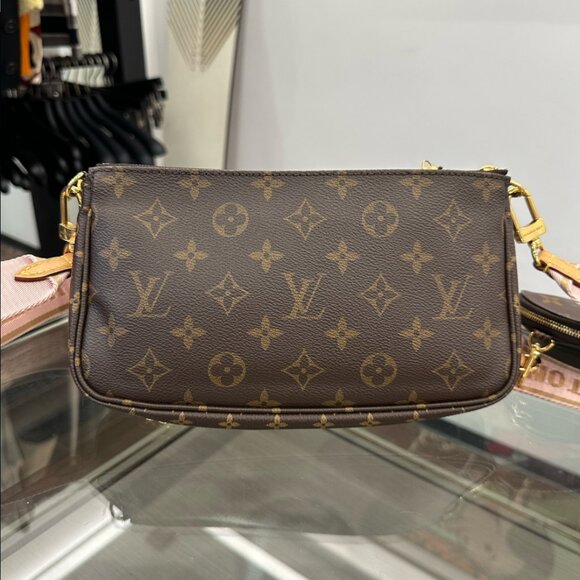 Louis Vuitton Shoulder Bag - Picture 7 of 8